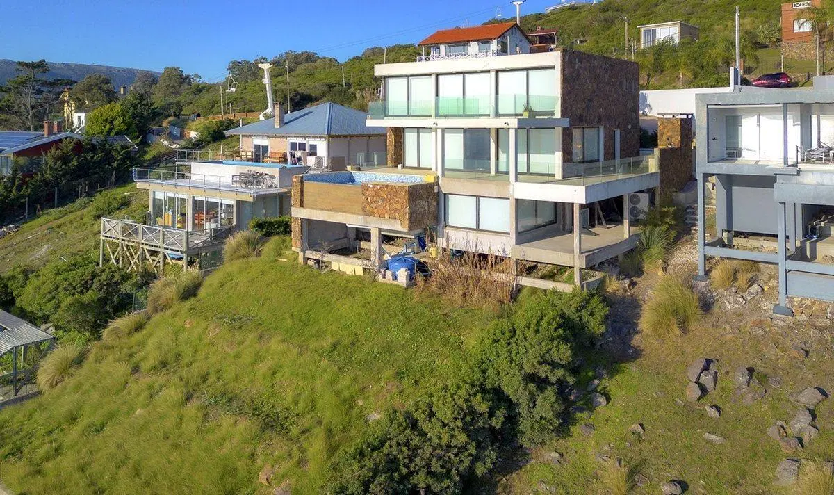 Casa a la Venta Frente al Mar en Piriápolis 2