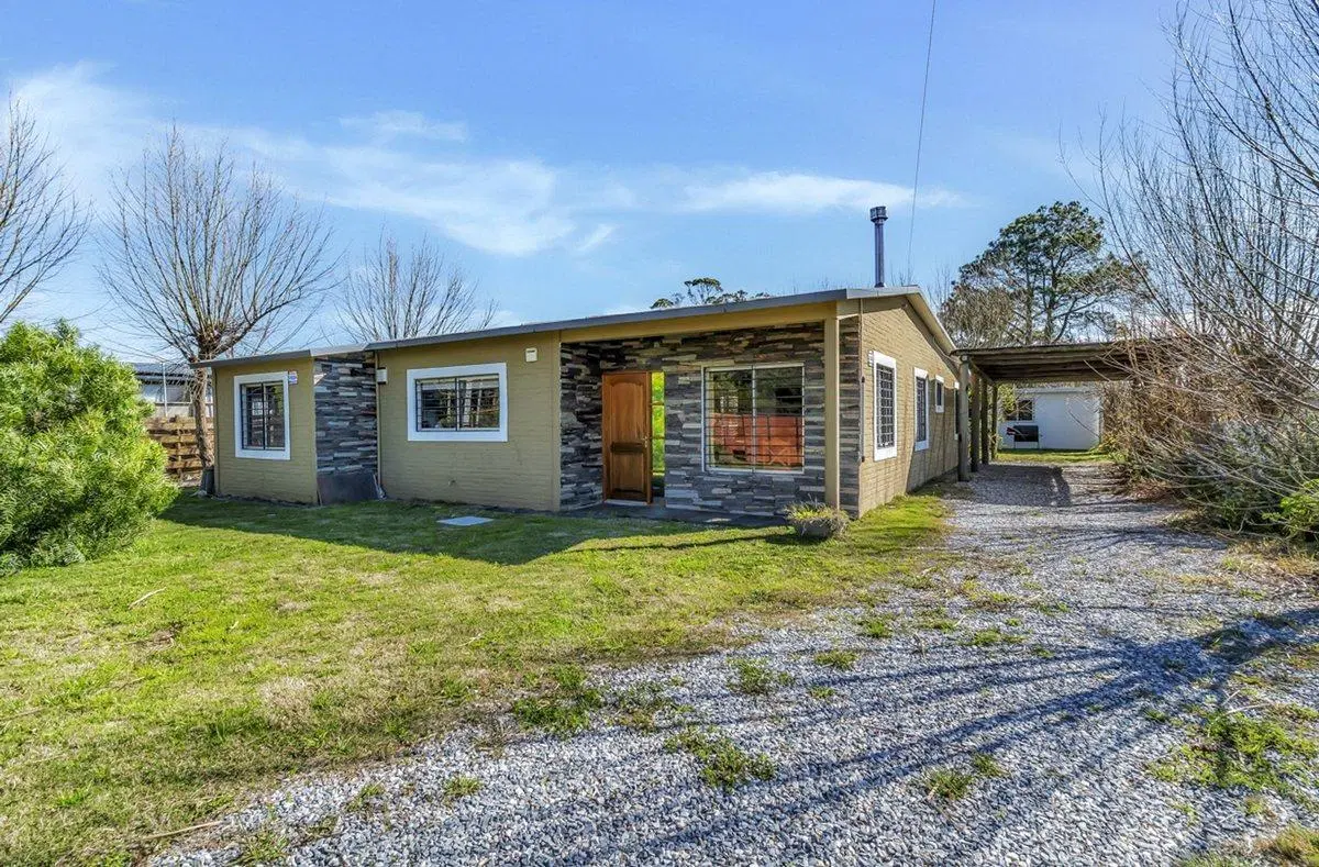 VENTA CASA 3 DORMITORIOS LAS FLORES PIRIAPOLIS 3
