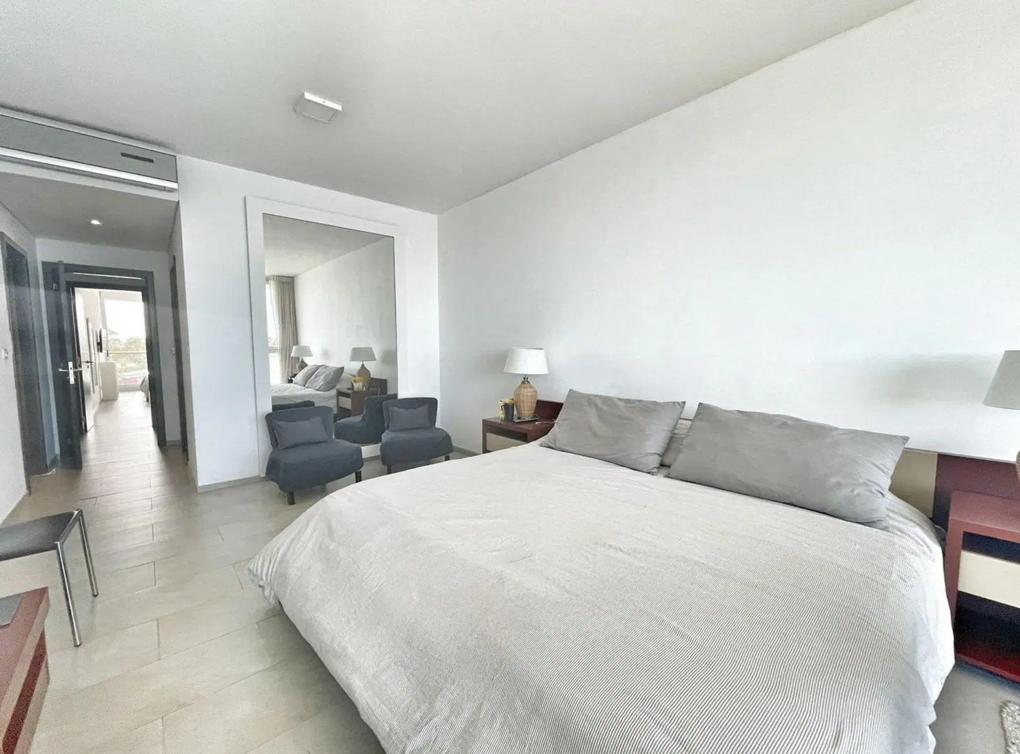 Venta de exclusivo apartamento en La Barra 4