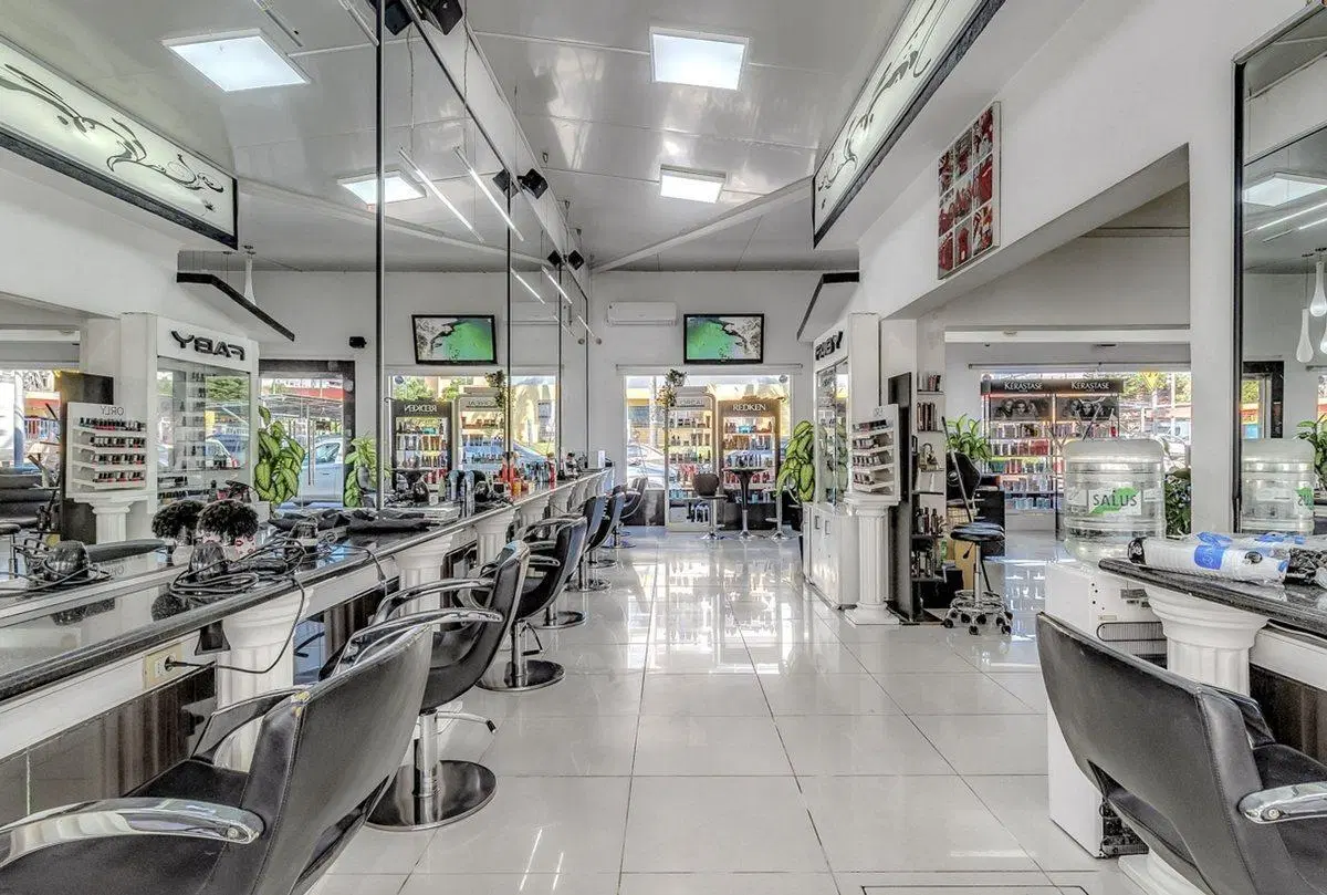 LOCAL COMERCIAL EN VENTA MALDONADO 3