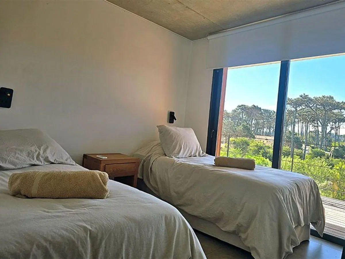 SEMIPISO EN VENTA EN MANANTIALES,2 DOR/2 BAÑOS 3