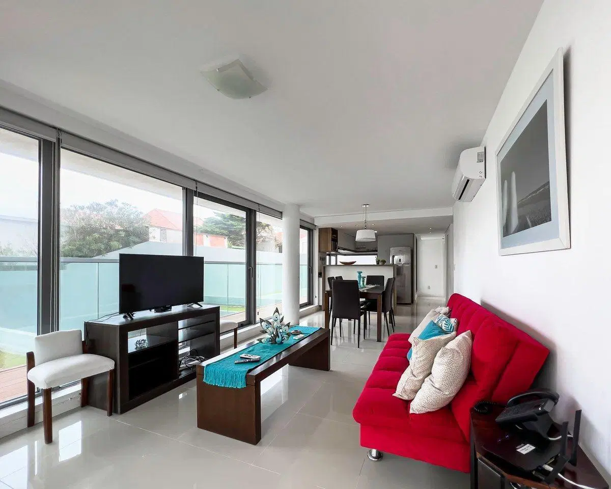 Venta apartamento 2 dorm Punta del Este 3