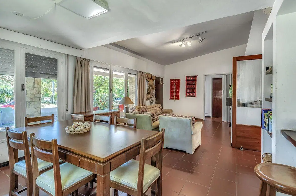 Se vende casa a 1 cuadra del mar Playa Grande 2