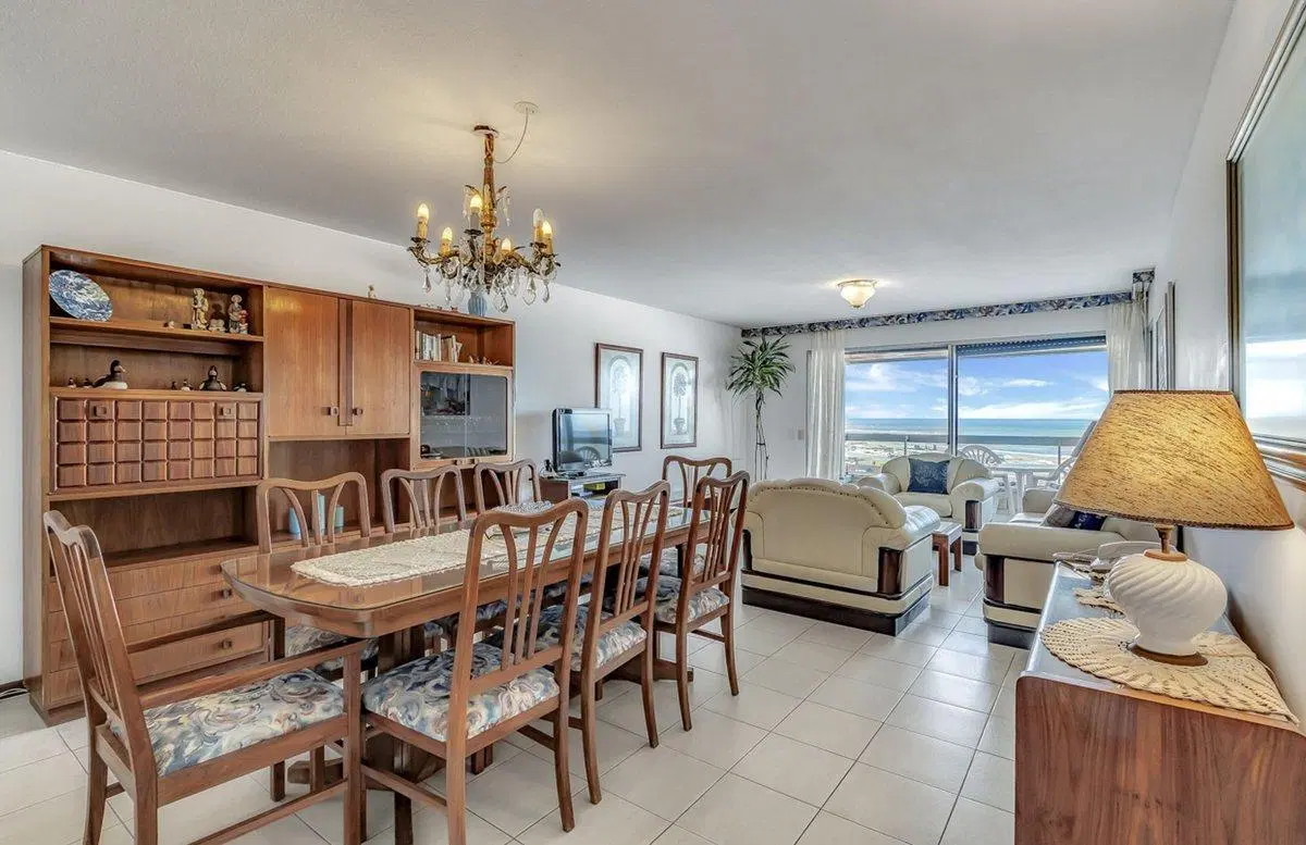 DEPARTAMENTO EN VENTA FRENTE AL MAR PARADA 1 MANSA 2
