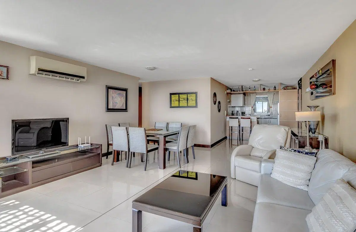 VENTA DEPARTAMENTO 3 DORMITORIOS PIRIAPOLIS 4