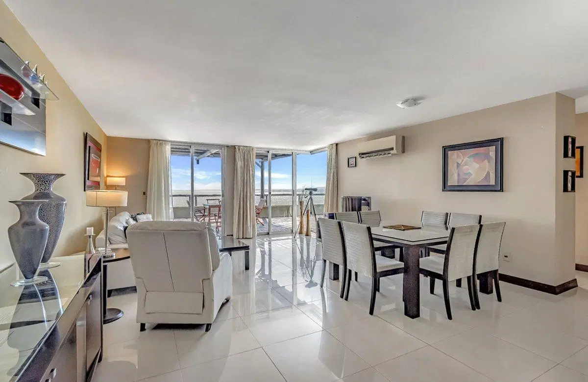 VENTA DEPARTAMENTO 3 DORMITORIOS PIRIAPOLIS 5