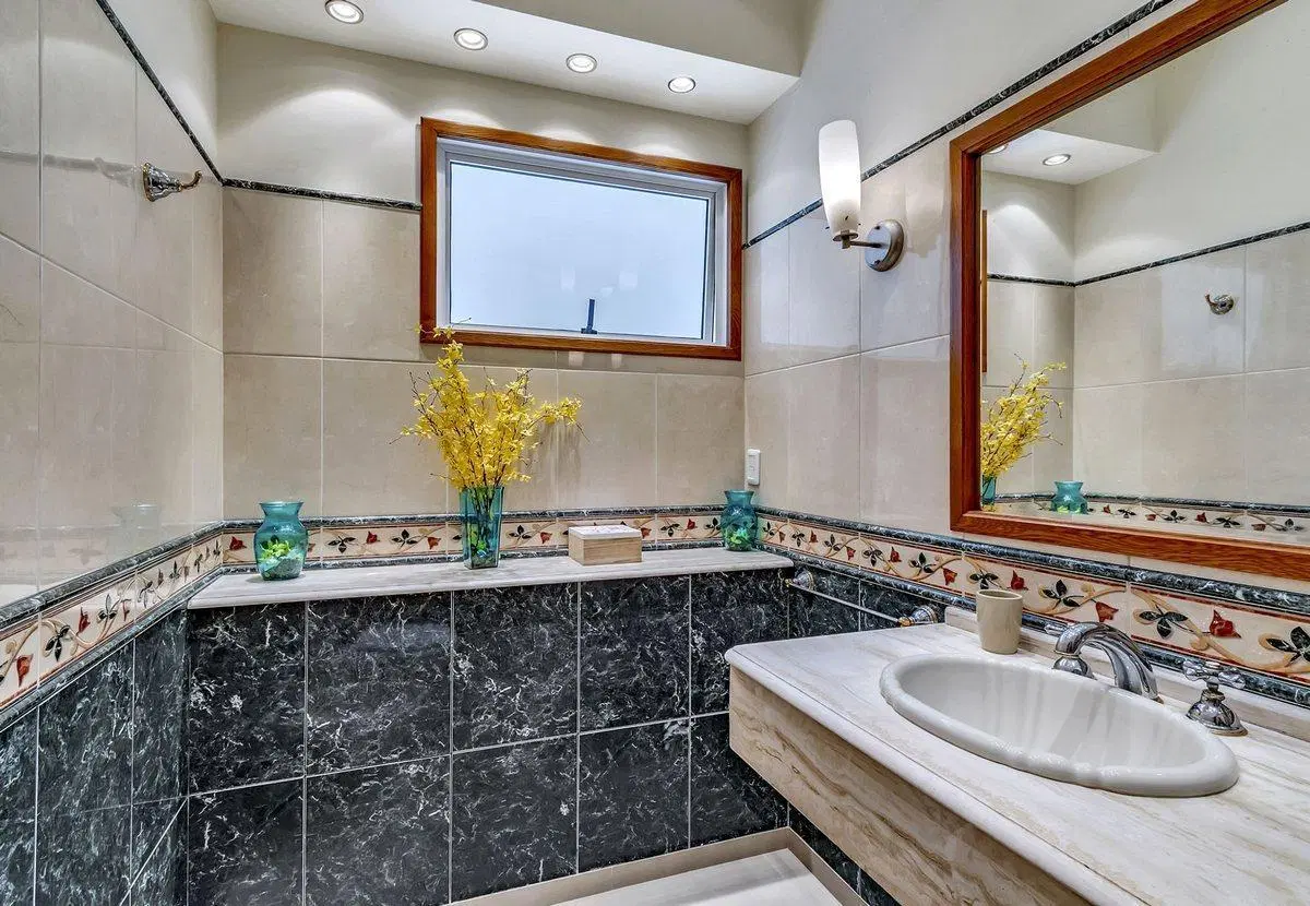 CASA RECICLADA VENTA PLAYA MANSA A PASOS DEL MAR 3