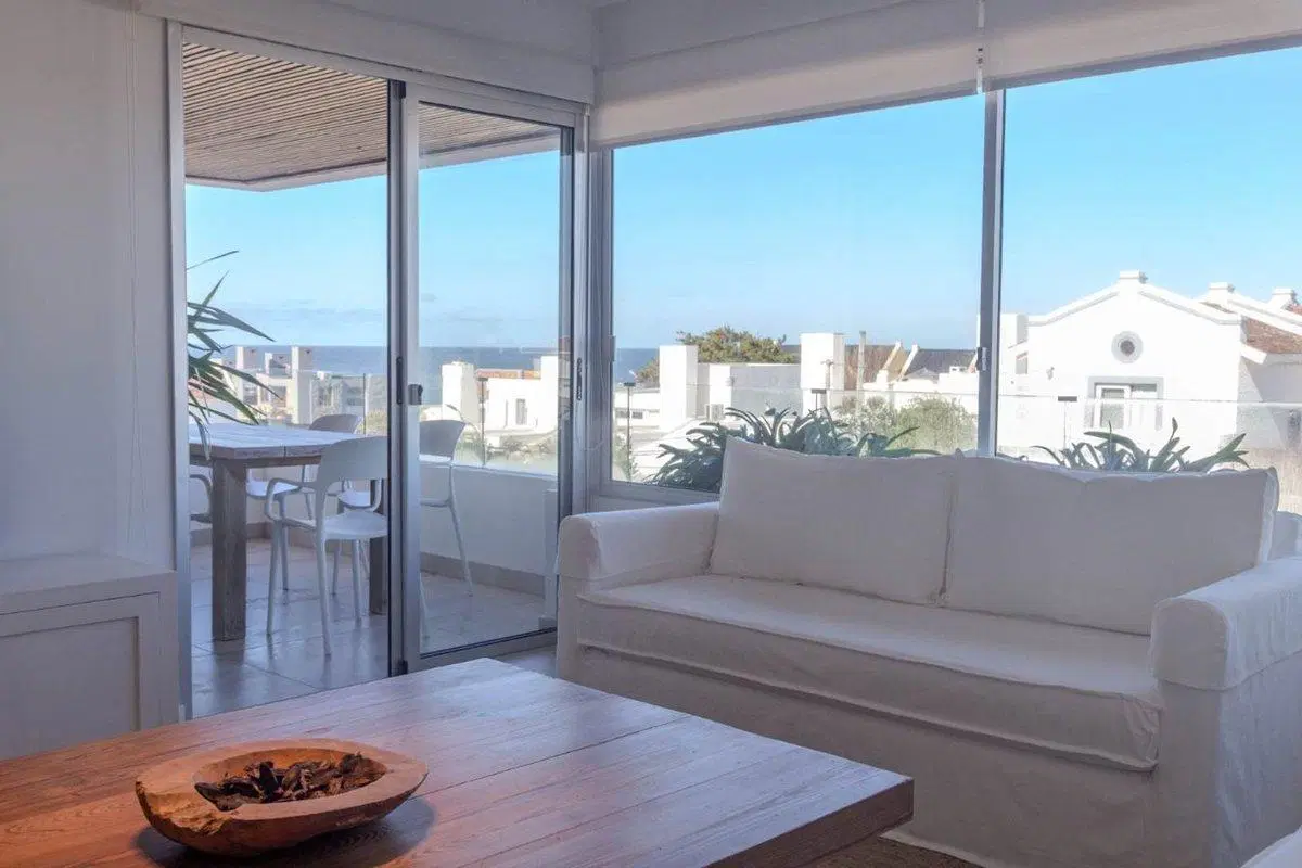 Alquiler 3 suites Pent house, mucama y piscina 1
