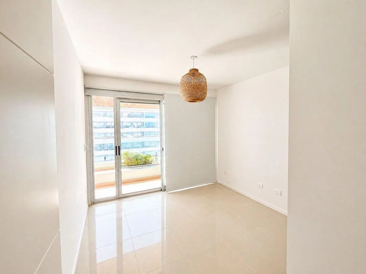 apartamento de 2 dormitorios y gran terraza 2