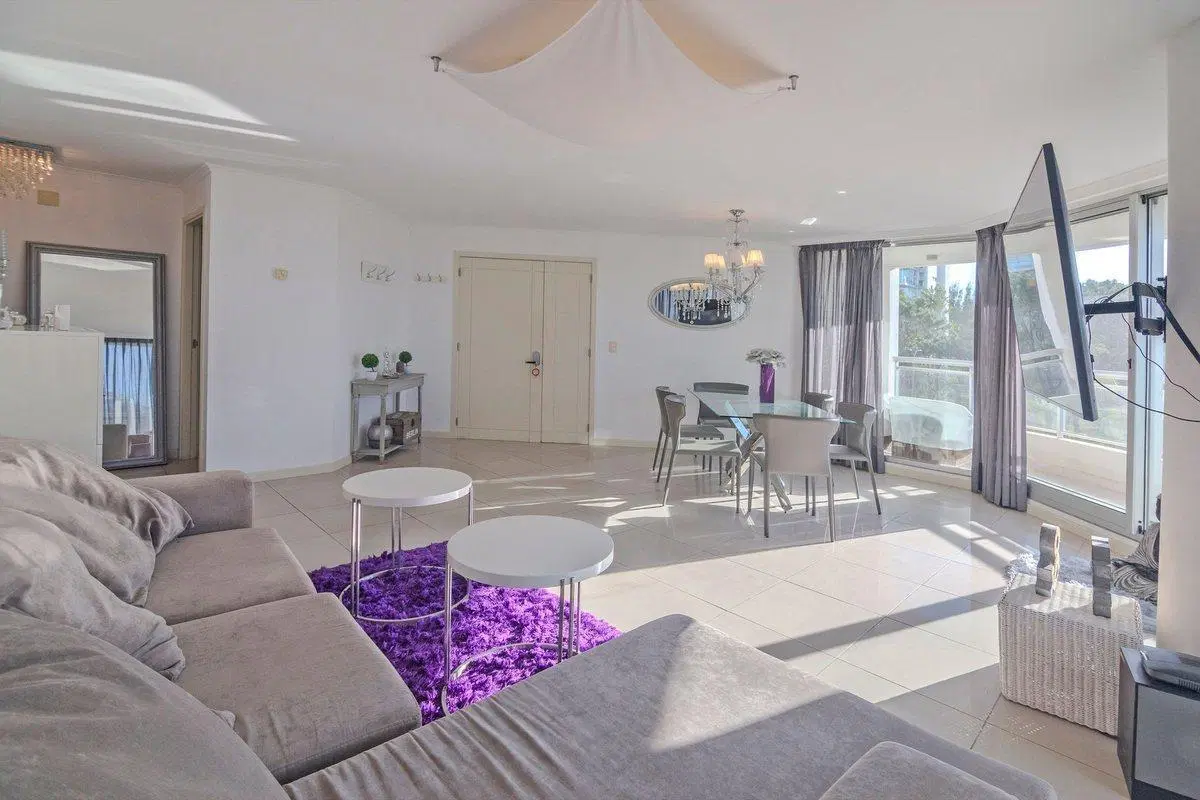 Venta apartamento 3 dormitorios zona Brava 2