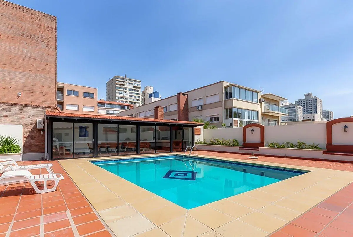 APARTAMENTO EN VENTA 3 DORMITORIOS FRENTE AL MAR. 5
