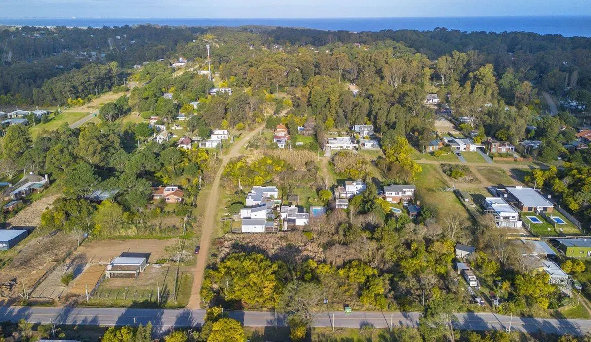 VENTA TERRENO PUNTA COLORADA PIRIAPOLIS MALDONADO 3