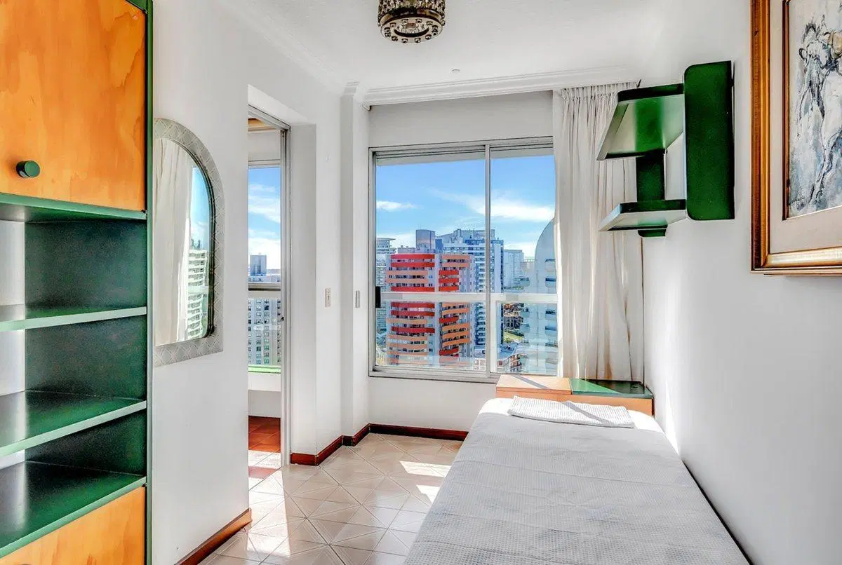 Apartamento 4 dormitorios venta vista a la brava 2