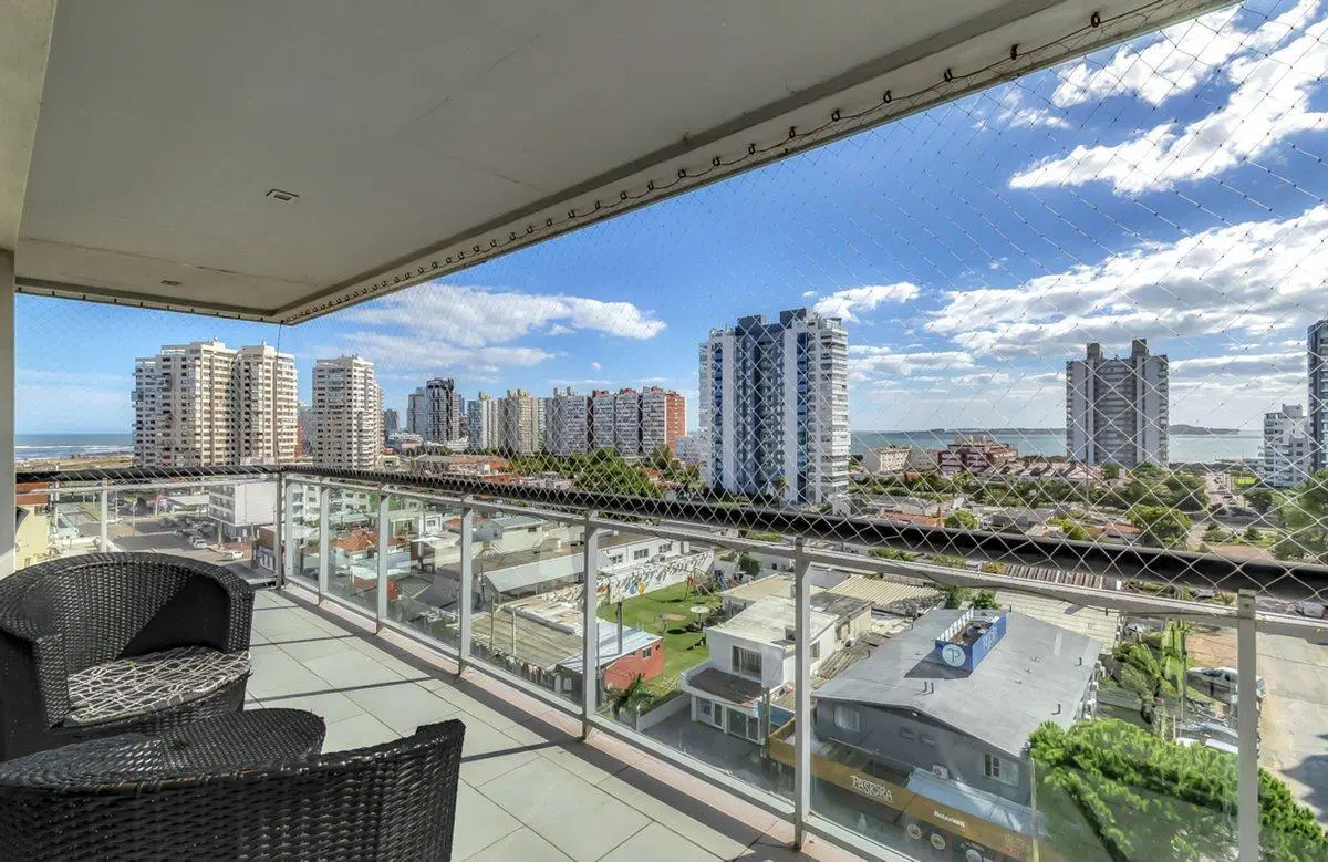 VENTA DEPARTAMENTO ESQUINERO CON GARAGE 3
