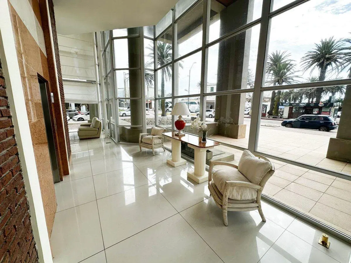 Apartamento 3 Dormitorios con vista 1