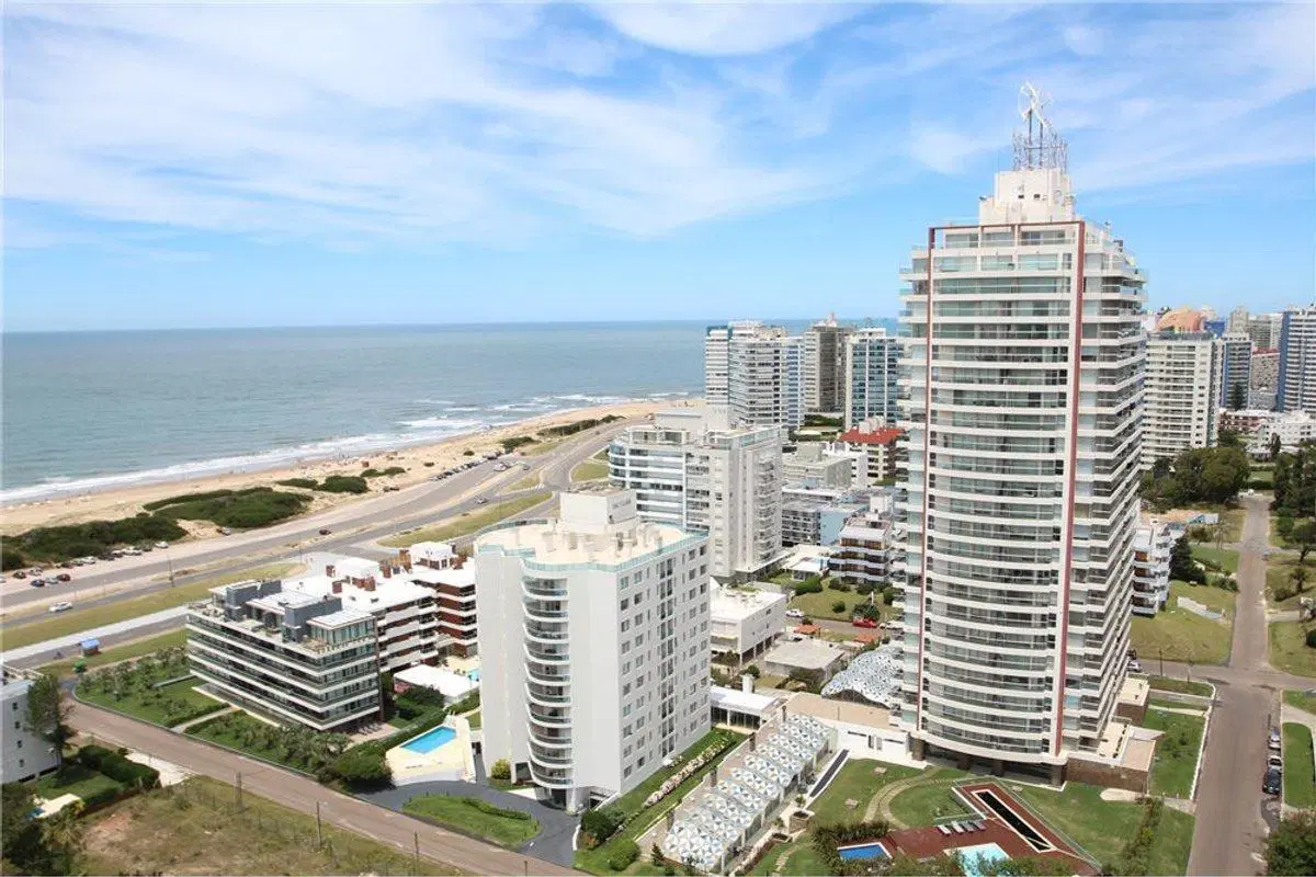 Apartamento en Alquiler de temporada  Playa Brava 4