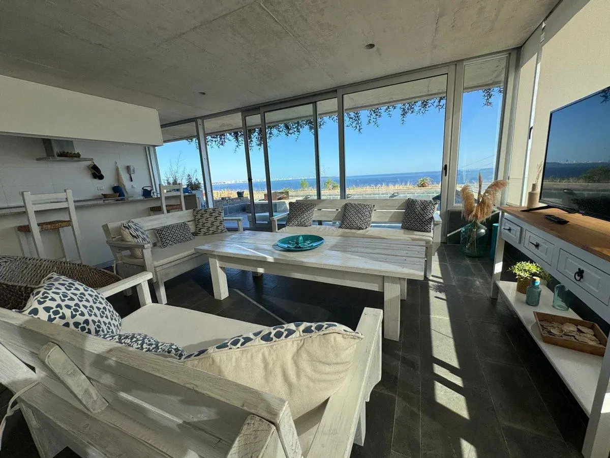 Apartamento 2 Dormitorios en Venta- Punta Ballena 1