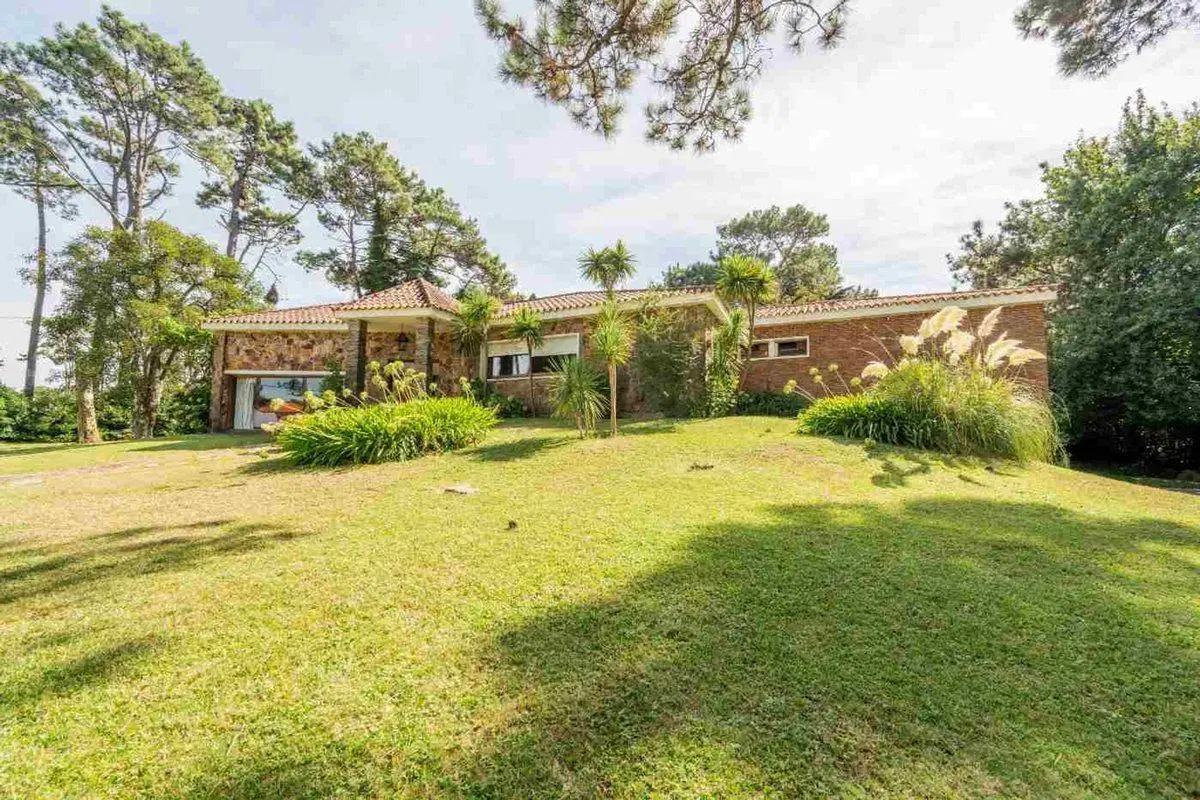 Venta exclusiva casa Playa Mansa, Punta del Este 3