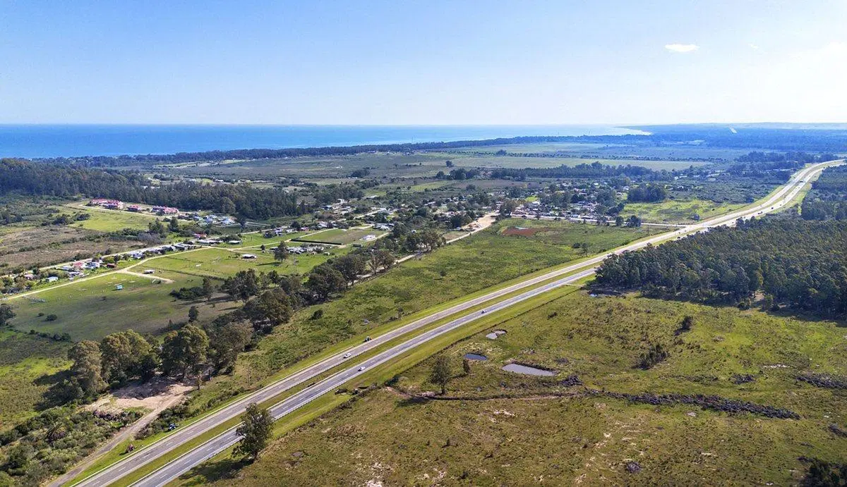 Chacra 9 ha en venta sobre Ruta IB con renta anual 3
