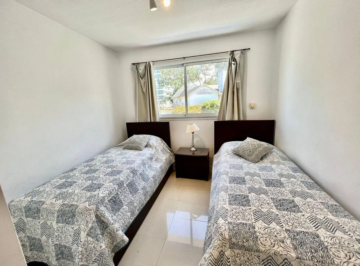 APARTAMENTO EN VENTA 4 DORMITORIOS CON PARRILLERO 4