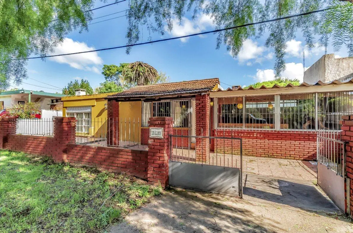 VENTA DE CASA DOS DORMITORIOS PIRIAPOLIS 3