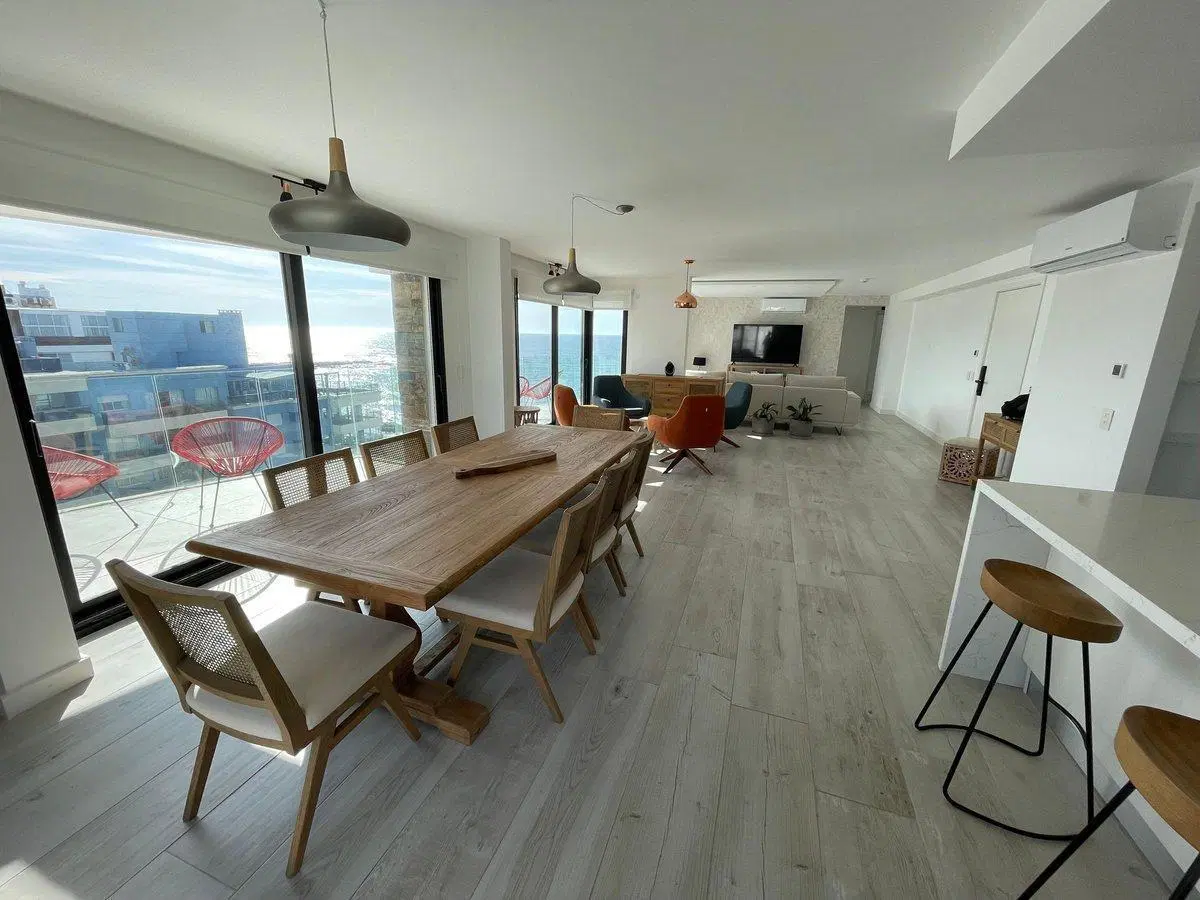 Venta departamento en Punta del este frente al mar 3