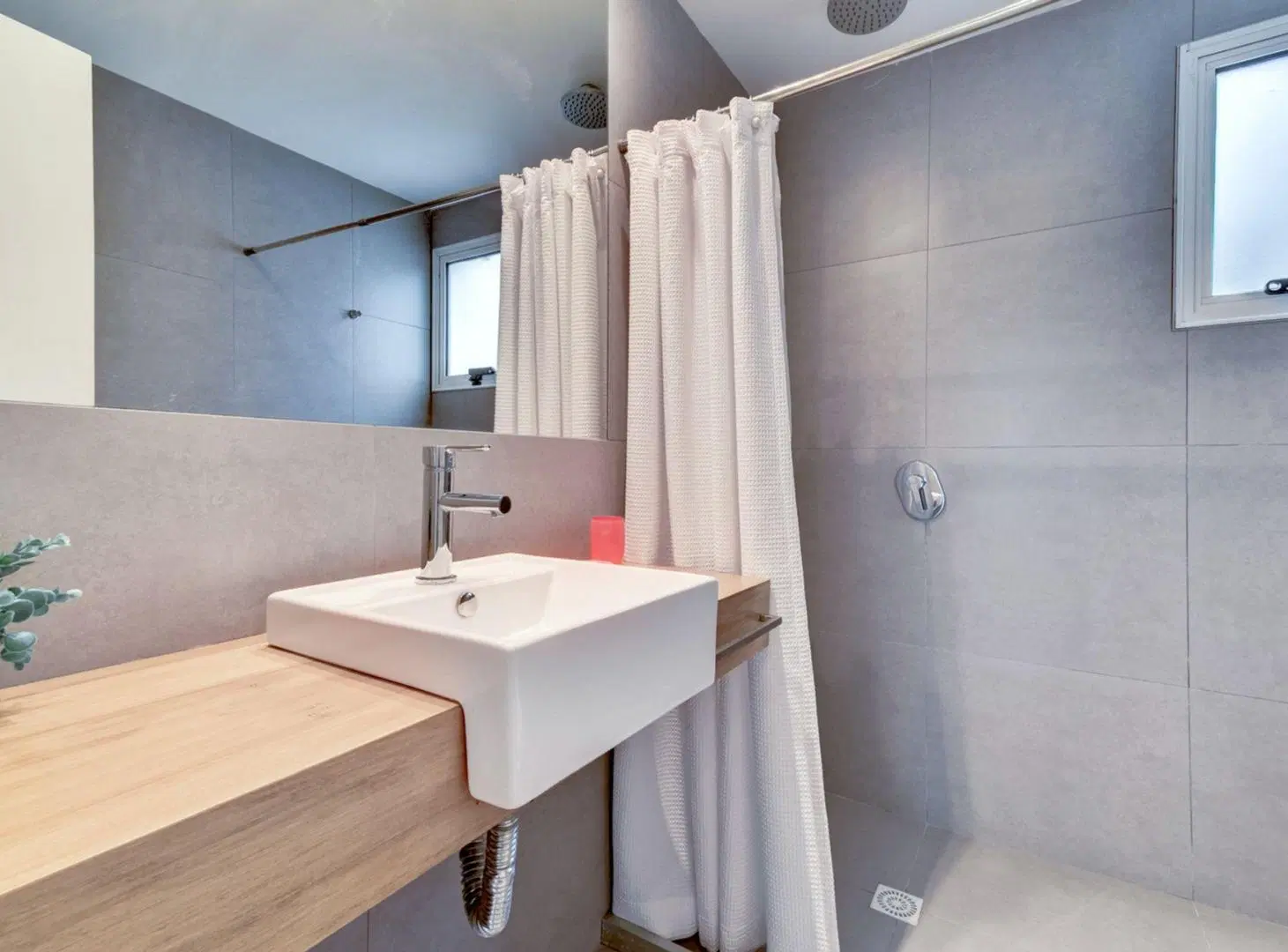 Venta casa 3 dorm Parque Burnett 5