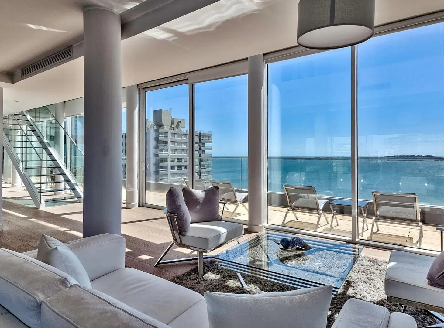 APARTAMENTO 5 DORMITORIOS EN VENTA PLAYA MANSA 1