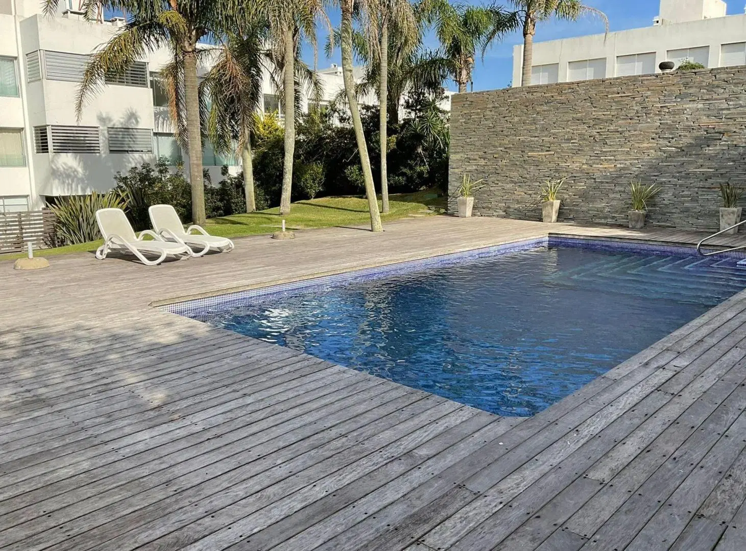 Alquiler Montoya, 2 suites y media, piscina mucama 4