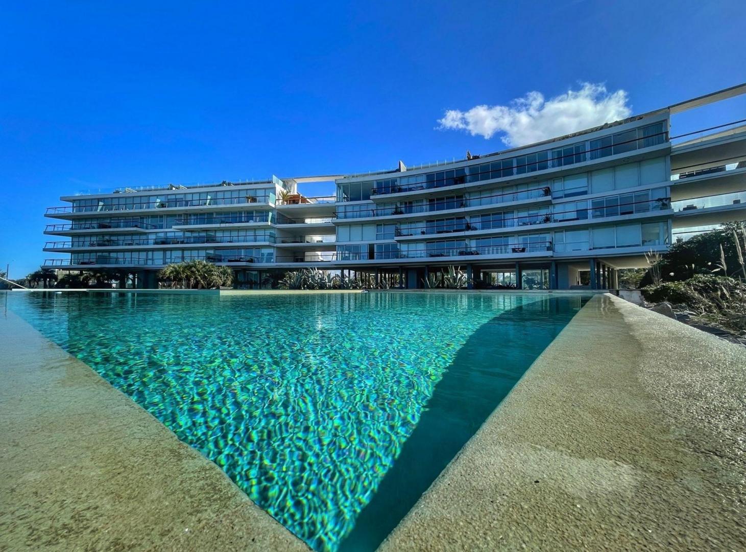 Venta de exclusivo apartamento en La Barra