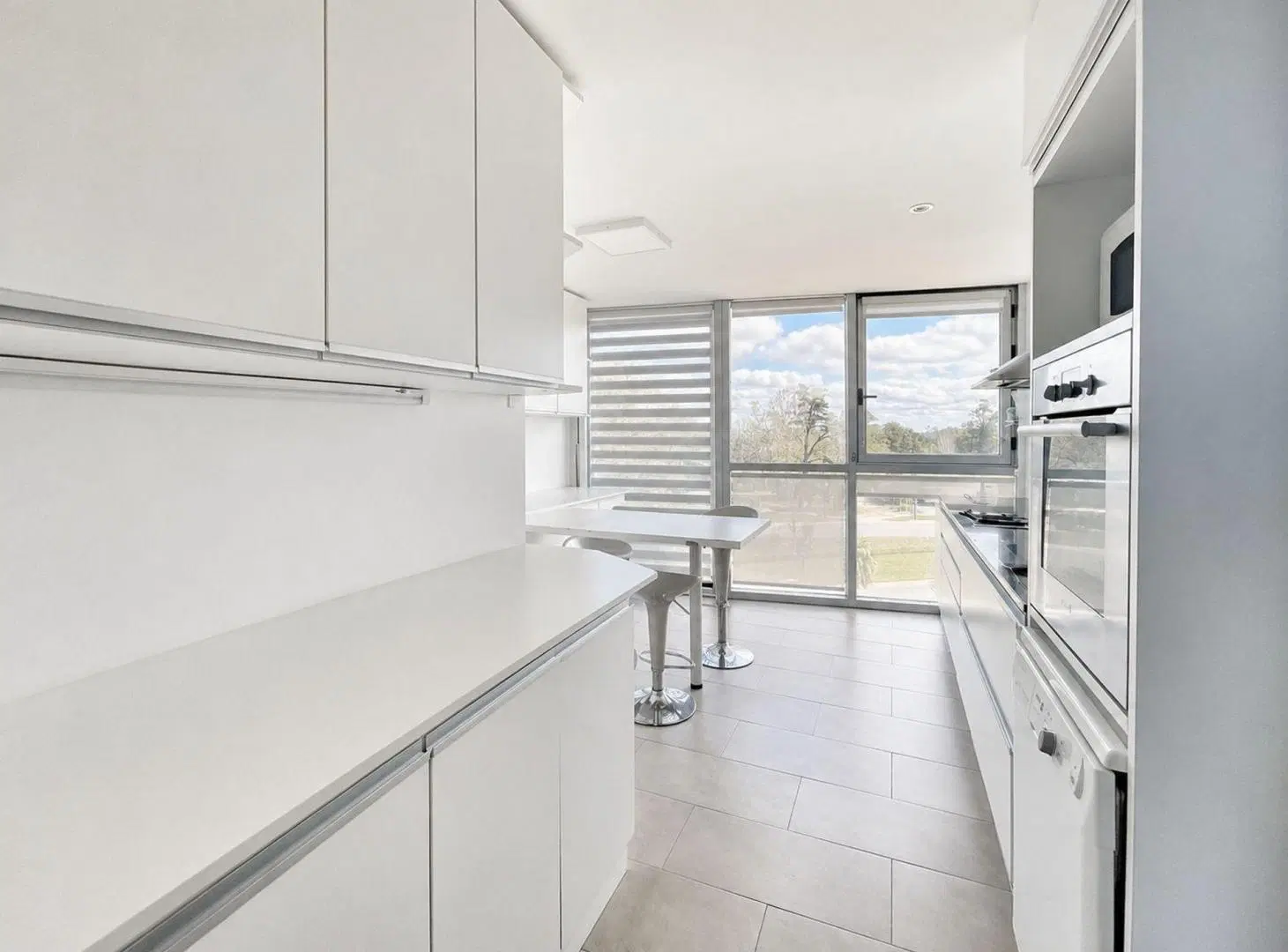 Venta de exclusivo apartamento en La Barra 3