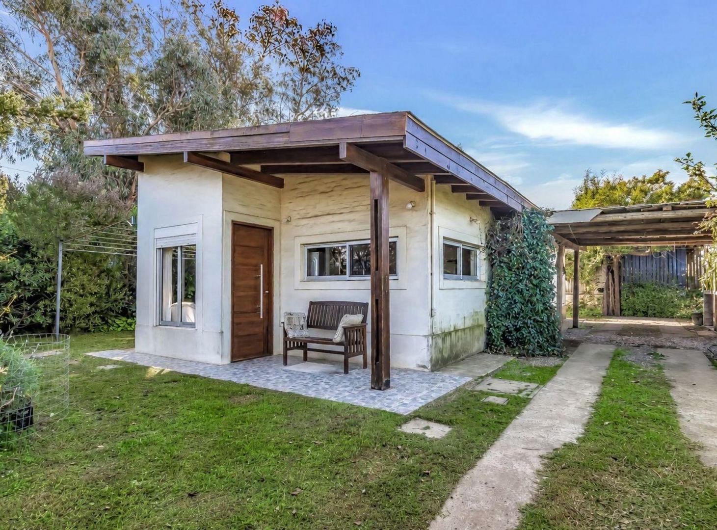 Se vende casa Bal. Buenos Aires a cuadras del mar