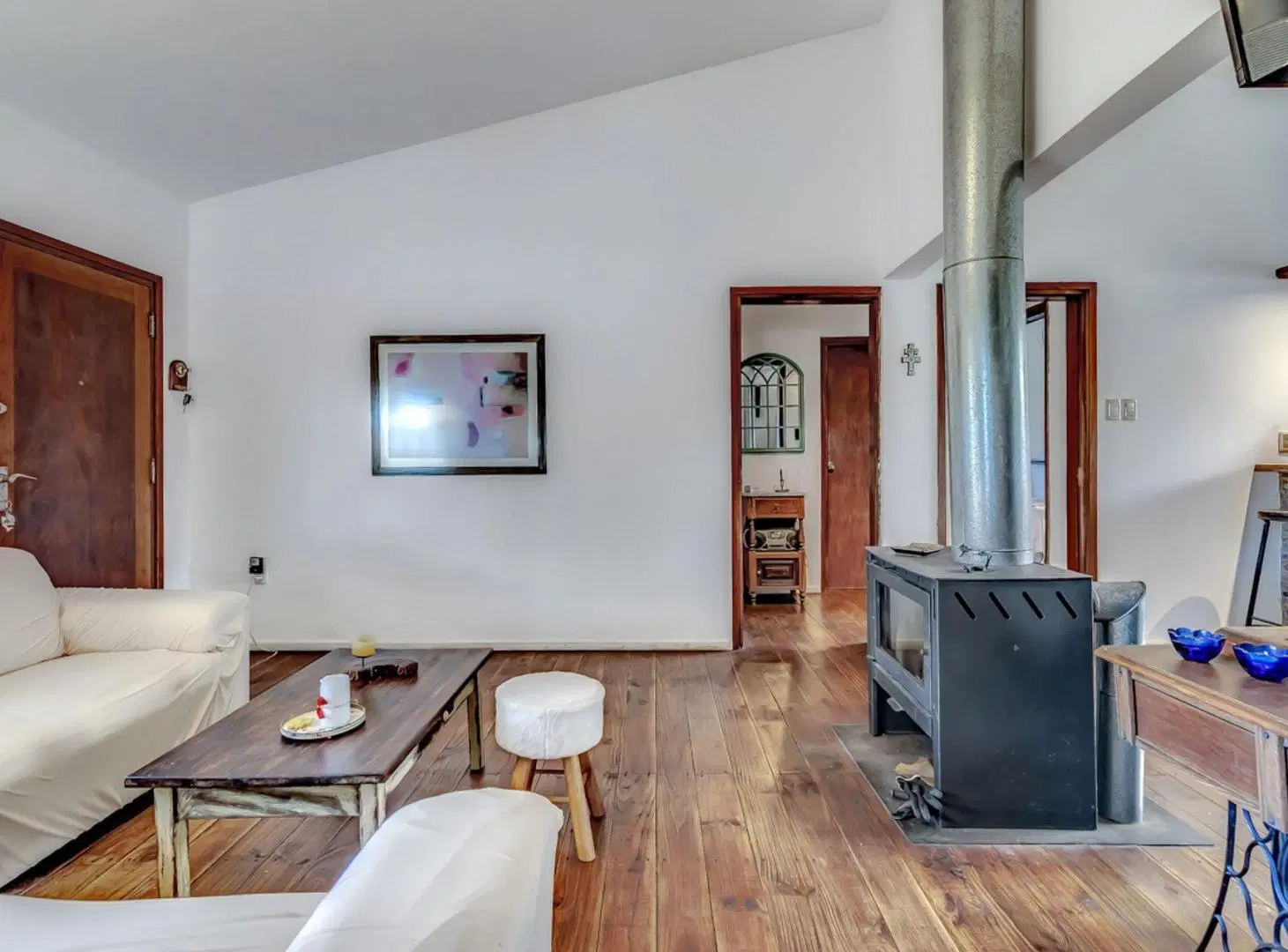 Se vende casa de 2 dormitorios en Playa Hermosa 2