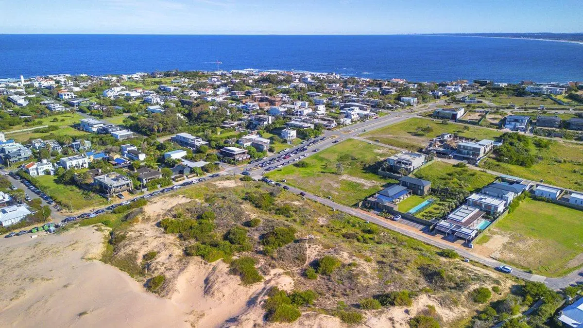 EXCLUSIVO TERRENO EN JOSE IGNACIO 4