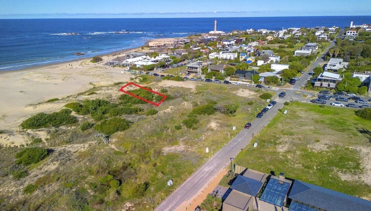EXCLUSIVO TERRENO EN JOSE IGNACIO 5