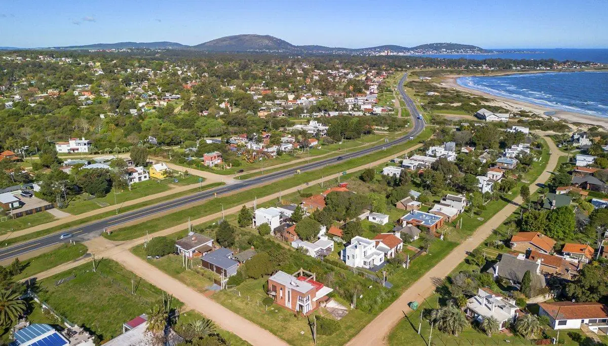 VENTA TERRENO PIRIAPOLIS  RUTA 10 4