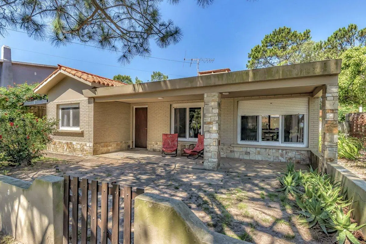 Se vende casa a 1 cuadra del mar Playa Grande 3