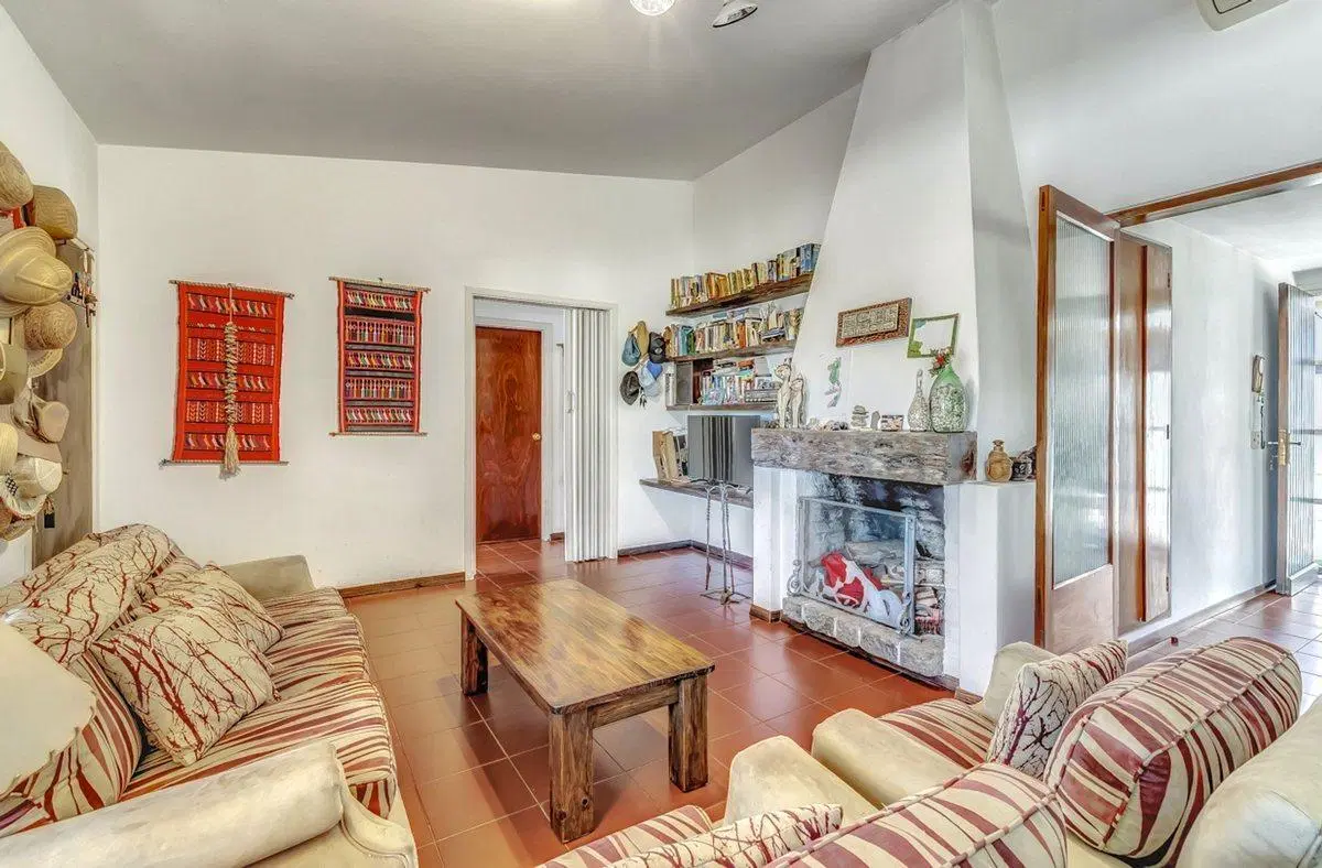 Se vende casa a 1 cuadra del mar Playa Grande 4