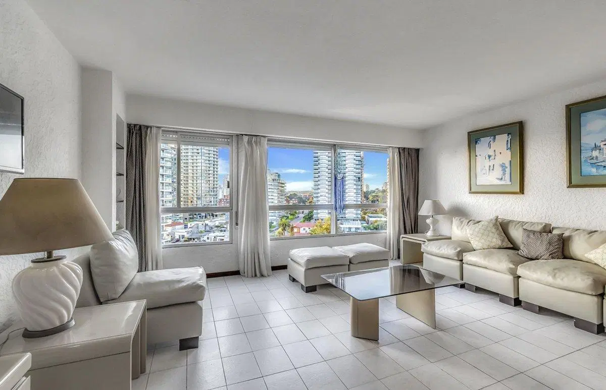 DEPARTAMENTO EN VENTA A PASOS DEL MAR PLAYA BRAVA 2