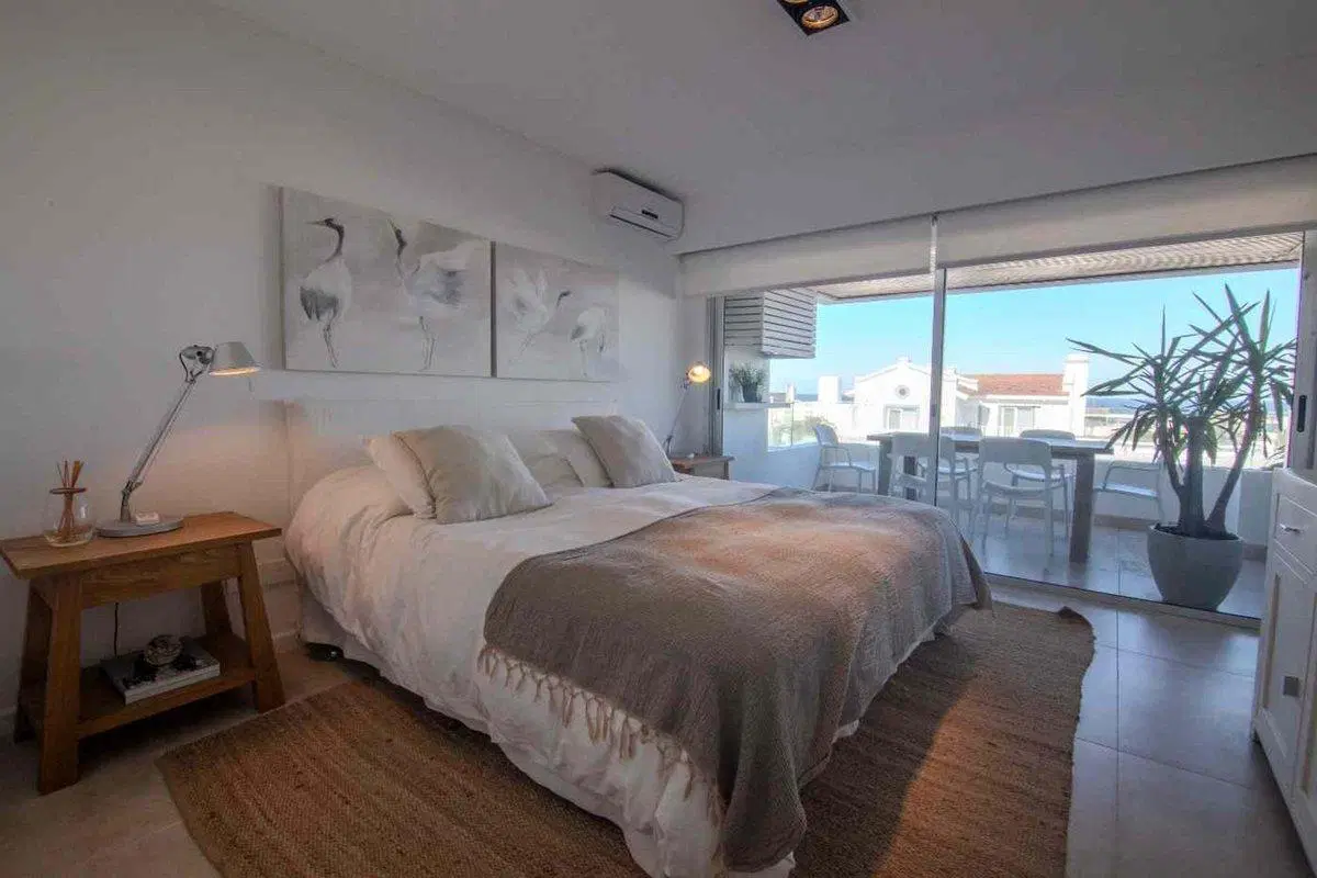 Alquiler 3 suites Pent house, mucama y piscina 8