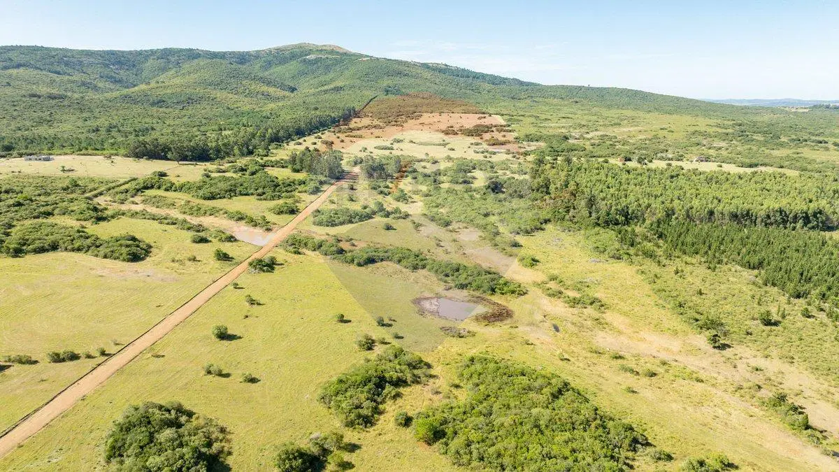Chacra en venta con vista a las sierras Piriápolis 4