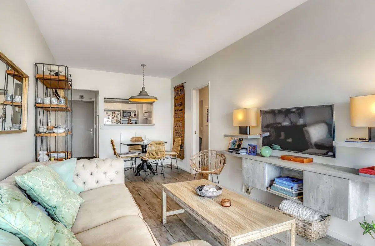 Venta Apartamento de 2 Dormitorios Frente al Mar! 1