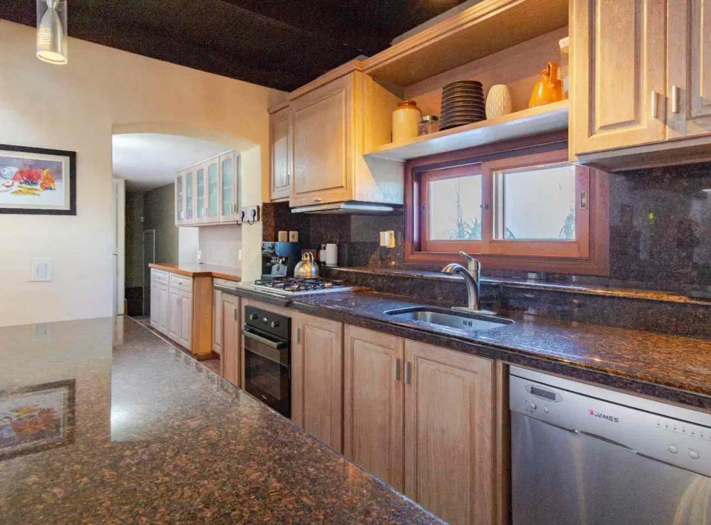 CASA EN VENTA CON VISTA AL MAR EN BELLA VISTA 8