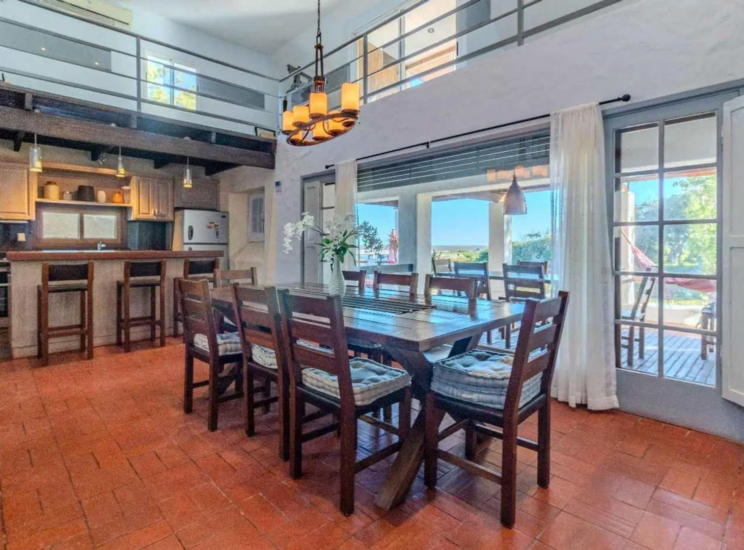 CASA EN VENTA CON VISTA AL MAR EN BELLA VISTA 5
