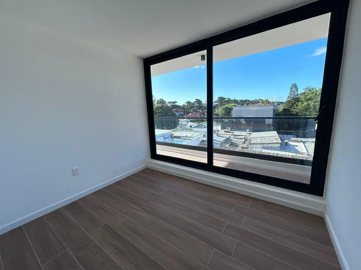VENTA APARTAMENTO 2 DORMITORIOS PUNTA DEL ESTE 2