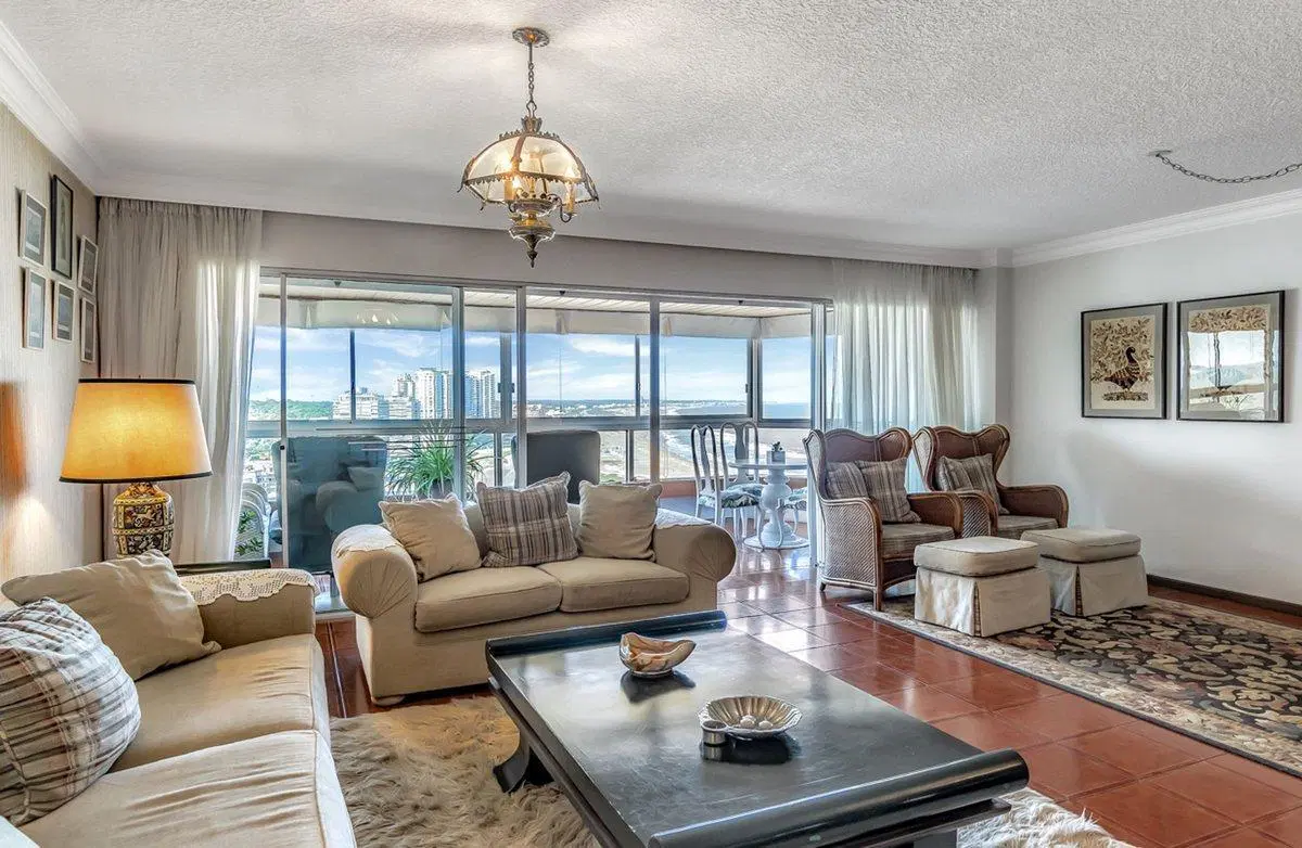 Apartamento 4 dormitorios venta vista a la brava 8