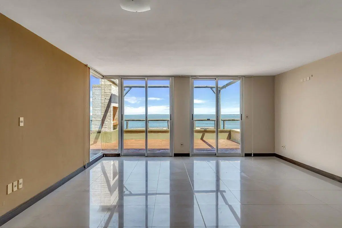 VENTA APARTAMENTO 3 DORMITORIOS PIRIAPOLIS 2