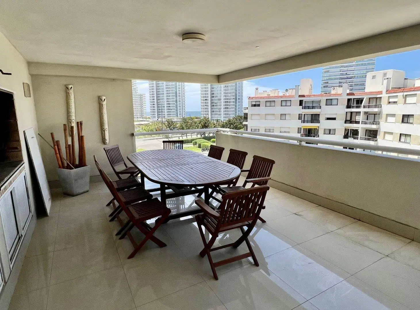 APARTAMENTO EN VENTA 4 DORMITORIOS CON PARRILLERO 5