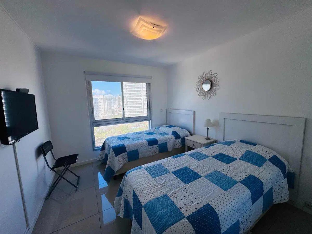 Depto 2 dorm alquiler Invernal en Punta del Este 3