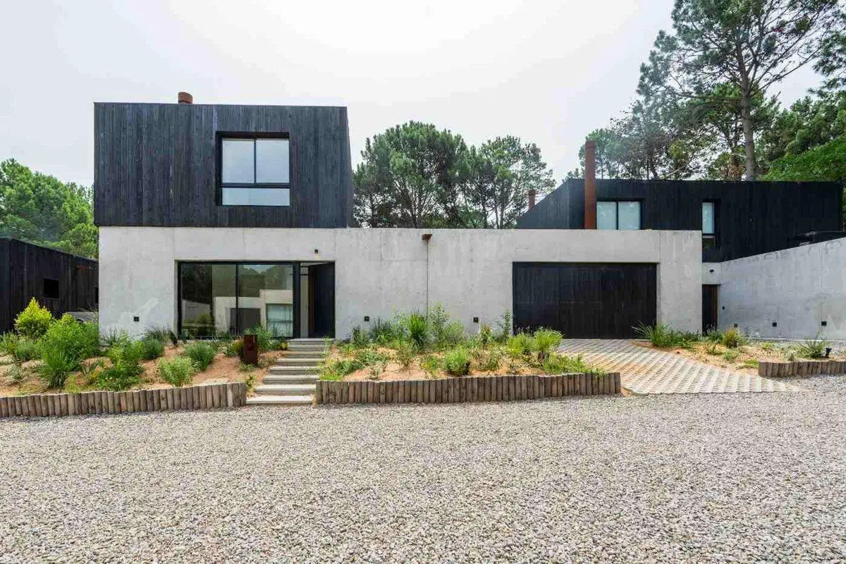Venta casa financia 50%, en Punta Ballena 3 dorm 1